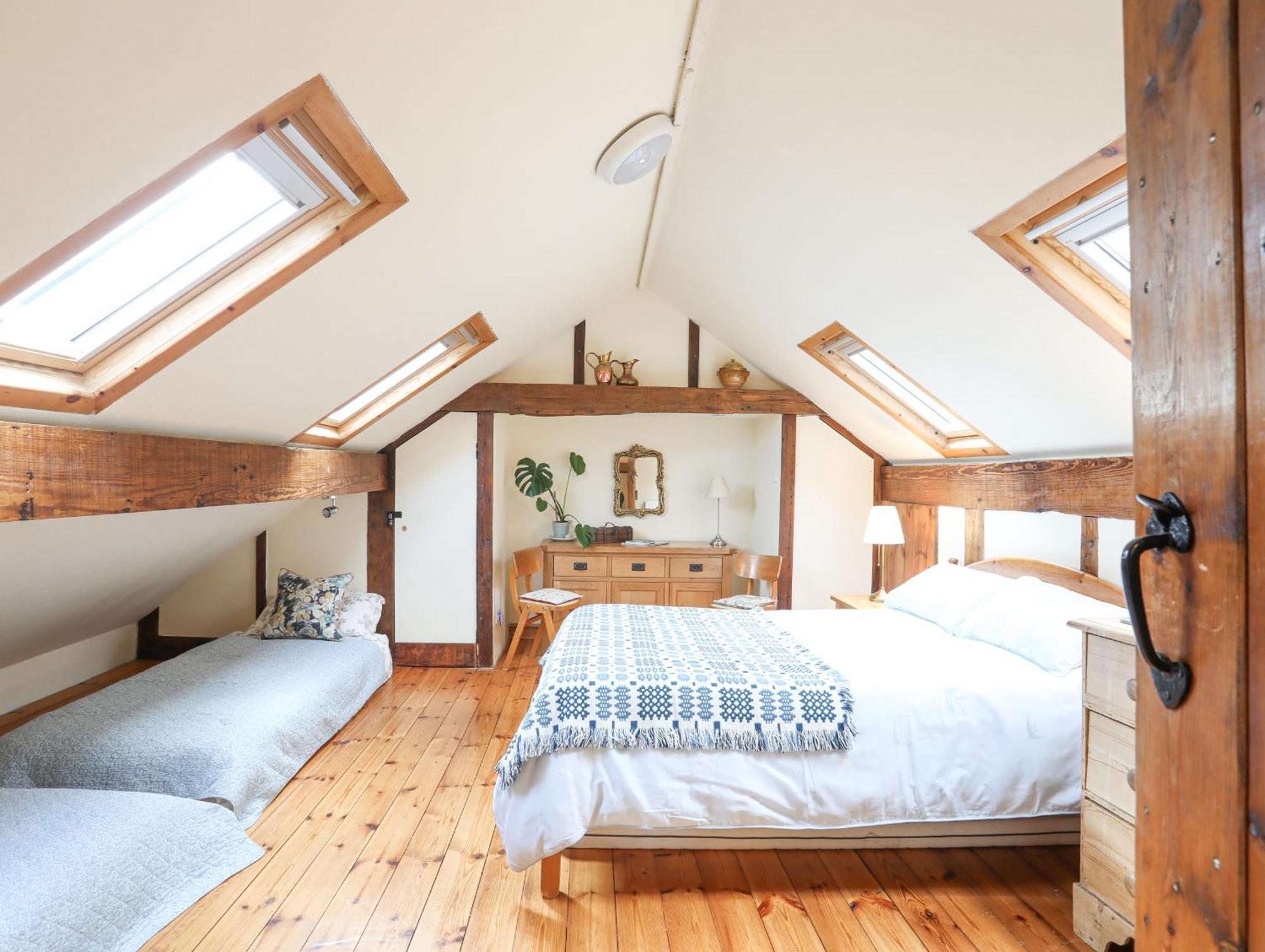 Ty'N Y Cae Villa Llanbedr-y-cennin ภายนอก รูปภาพ