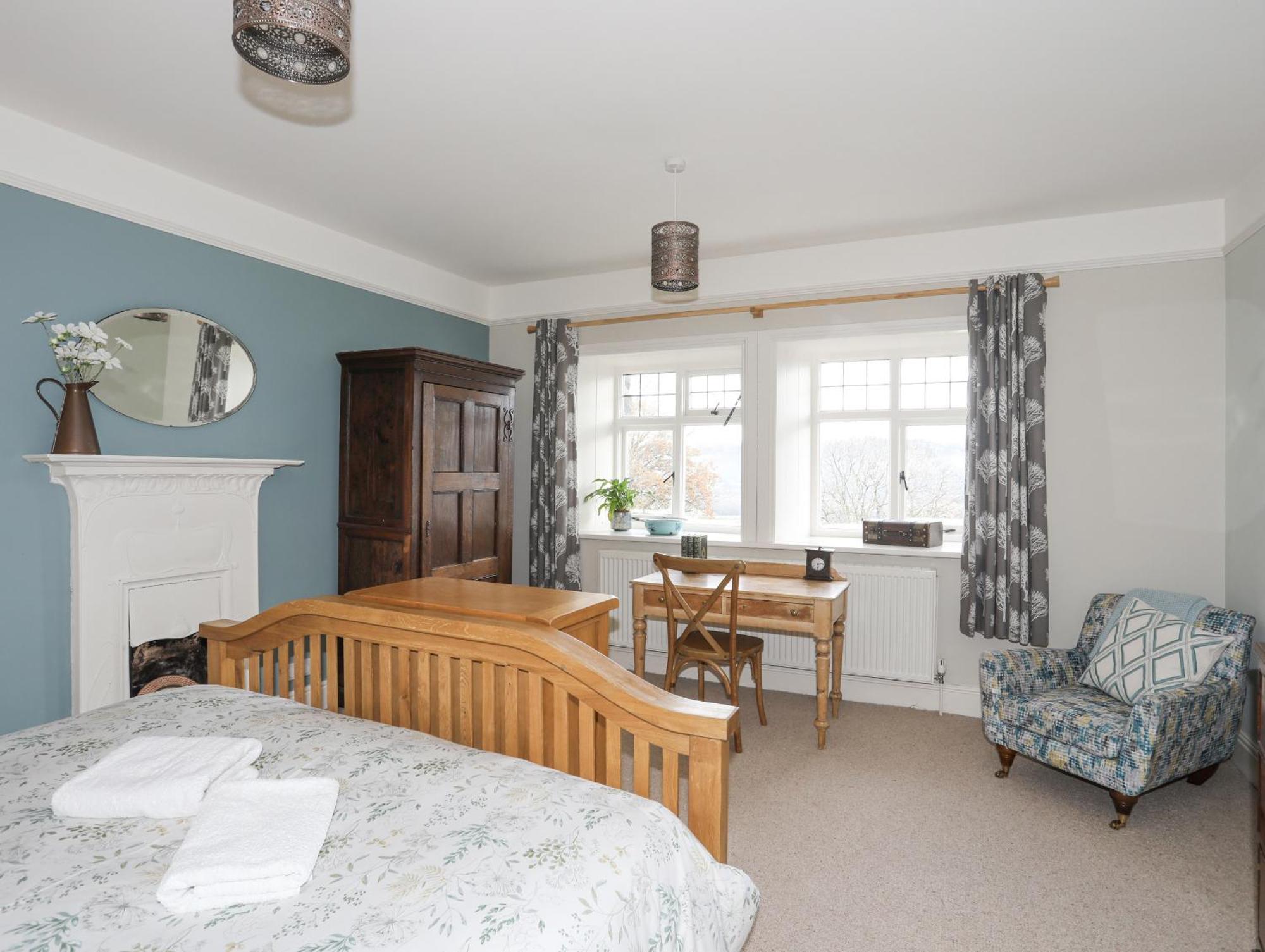 Ty'N Y Cae Villa Llanbedr-y-cennin ภายนอก รูปภาพ