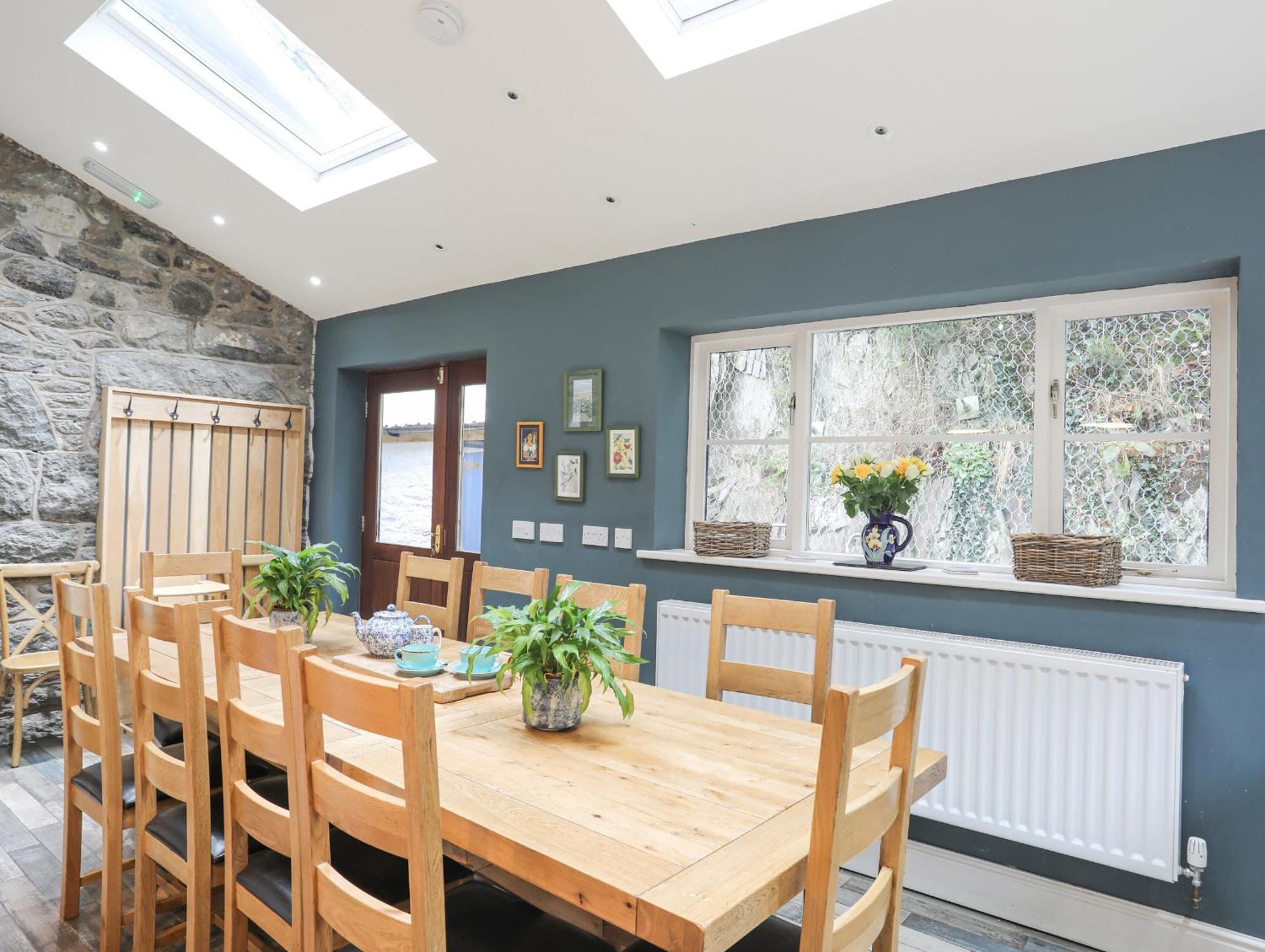 Ty'N Y Cae Villa Llanbedr-y-cennin ภายนอก รูปภาพ